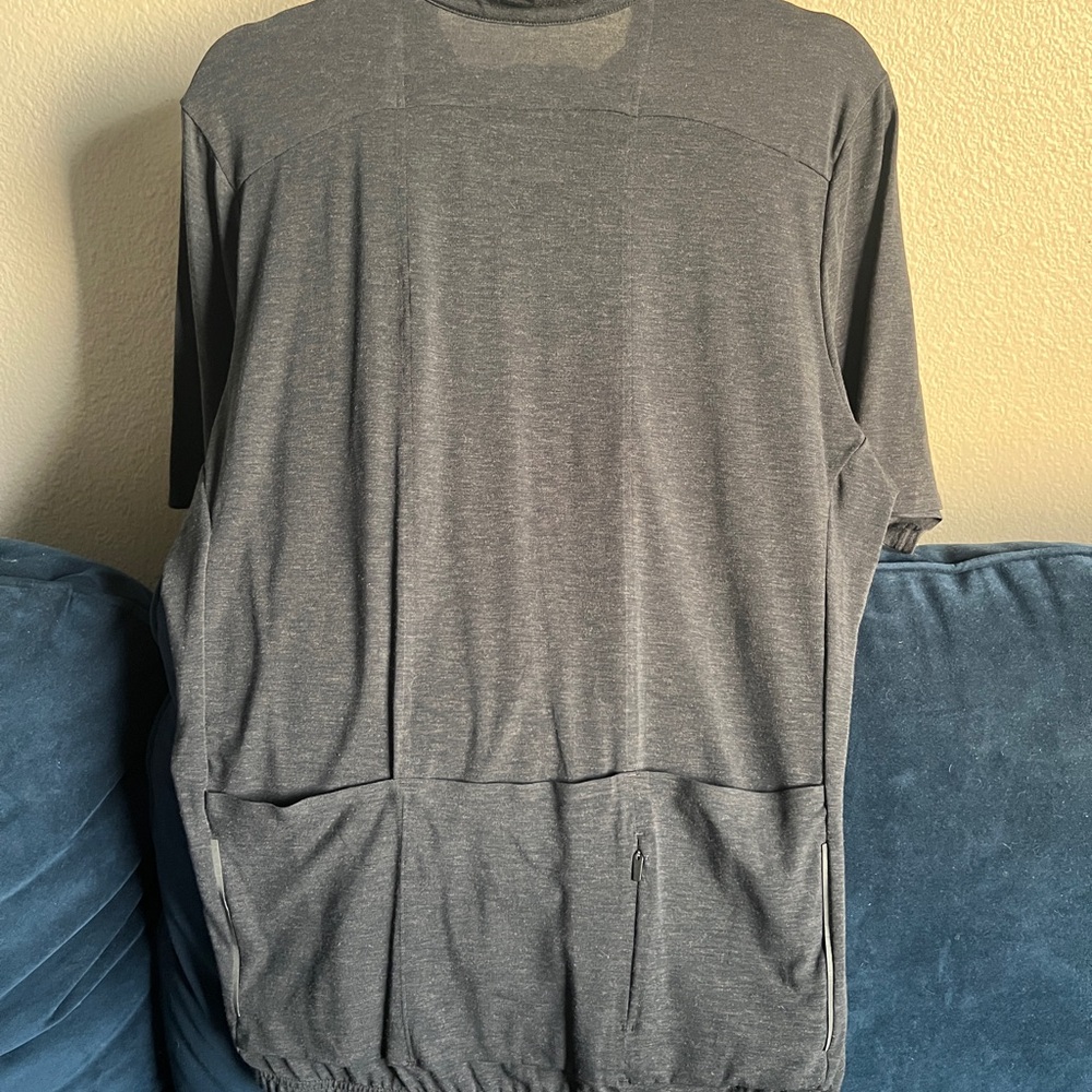 Specialized Men's Dark Gray Short Sleeve Tee